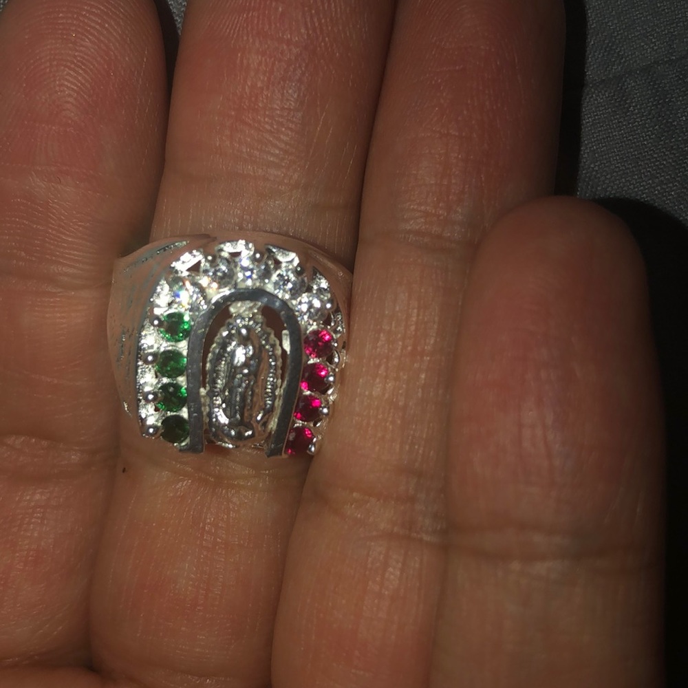 925 sterling silver virgen Mary ring